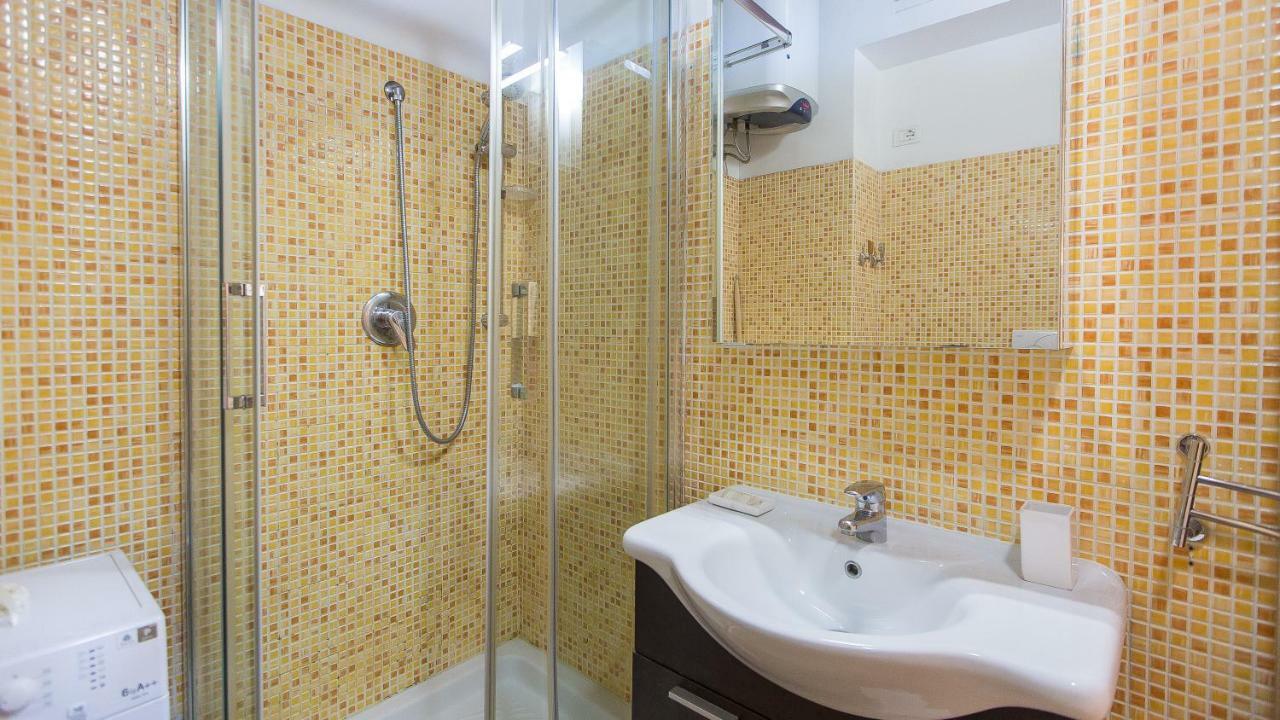 Rental in Rome Leutari Suite Esterno foto